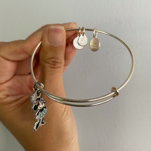 Disney x Alex and Ani // Minnie Mouse Bracelet - Picture 5 of 8